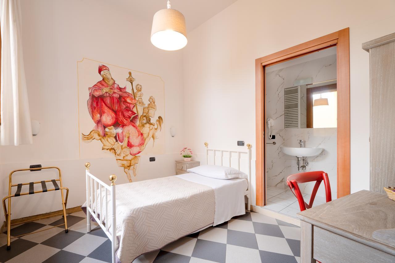 Archi Rossi Ostello Firenze